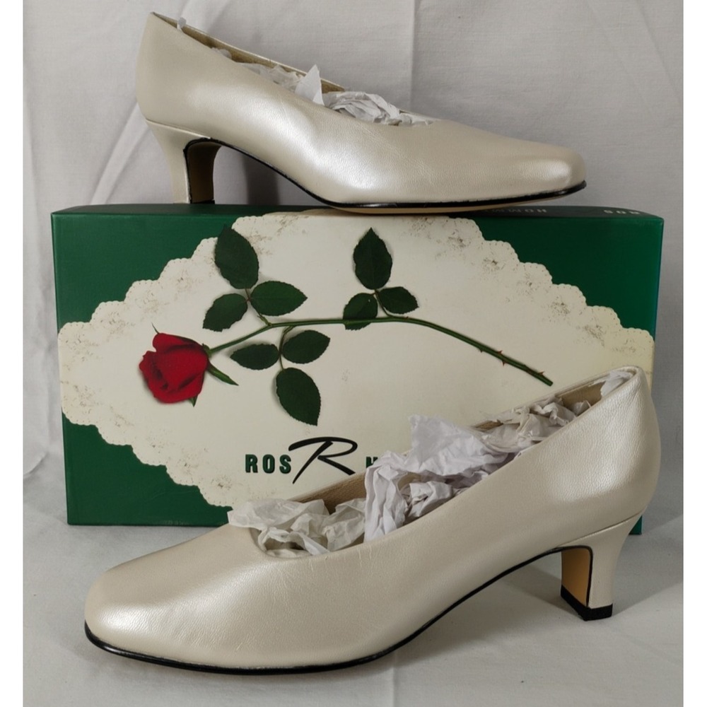 Vtg NOS Ros Hommerson Womens sz 6 N Narrow Victory Bone Pearl Pumps High Heels
